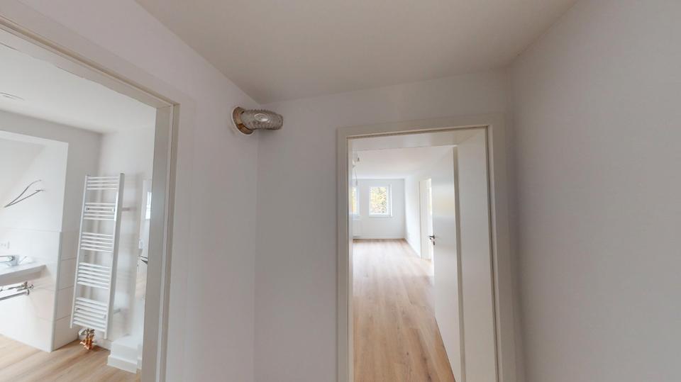 Dachgeschoßwohnung Wuppertal Gemarkung Langerfeld - 3 Zimmer, 60 m&sup2;, 600&euro; | Angebot:25988819