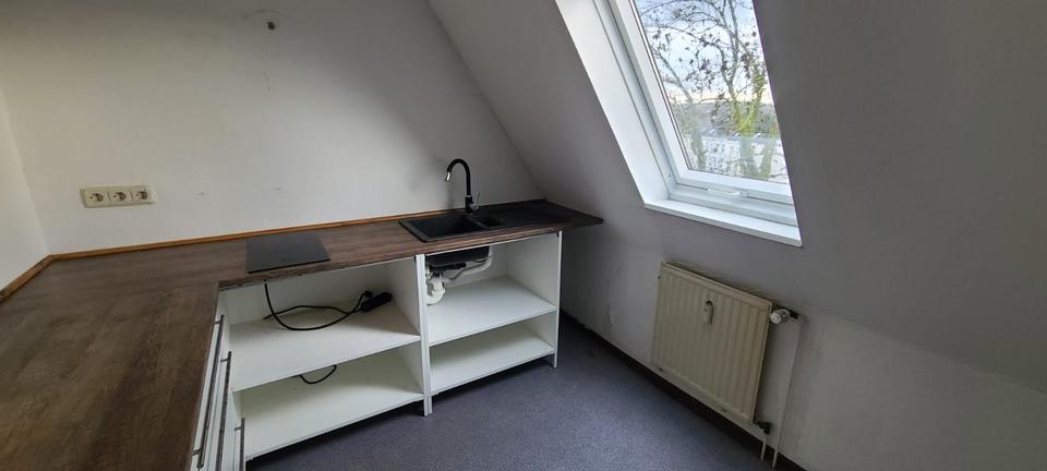 Dachgeschoßwohnung Wuppertal Brill - 1 Zimmer, 38 m&sup2;, 190&euro; | Angebot:25374902