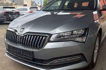 Skoda Superb 173.000 km 16.990 &euro; Mülheim Ruhr 45475