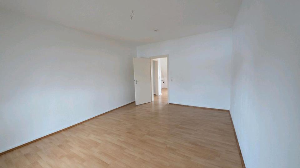 Etagenwohnung Gelsenkirchen Gelsenkirchen-West - 2.5 Zimmer, 77 m&sup2;, 455&euro; | Angebot:25532982