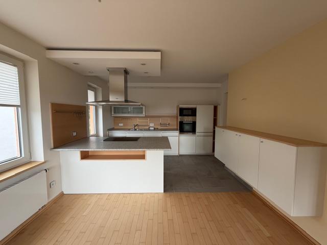 Etagenwohnung Solingen - 3 Zimmer, 105 m&sup2;, 1.350&euro; | Angebot:25571572