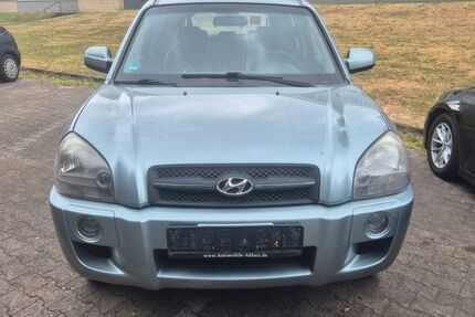 Hyundai TUCSON 222.000 km 2.499 &euro; Essen 45356