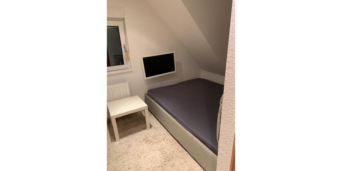 Dachgeschoßwohnung Düsseldorf Stadtbezirk 6 - 2 Zimmer, 25 m&sup2;, 750&euro; | Angebot:24854782