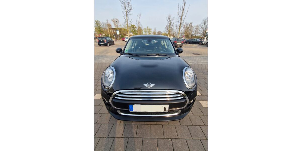Mini ONE 86.000 km 11.200 &euro; Düsseldorf 40235