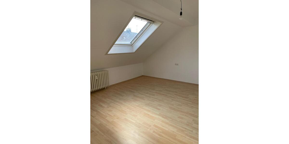 Etagenwohnung Gelsenkirchen Gelsenkirchen-Mitte - 3 Zimmer, 100 m&sup2;, 800&euro; | Angebot:25900423