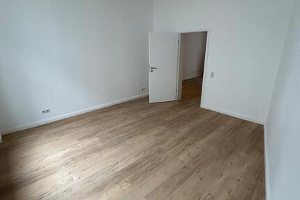 Wohnung Wuppertal Arrenberg - 2 Zimmer, 53 m&sup2;, 681&euro; | Angebot:25891658