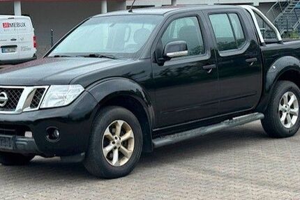 Nissan Navara 374.211 km 7.999 &euro; Wuppertal 42389
