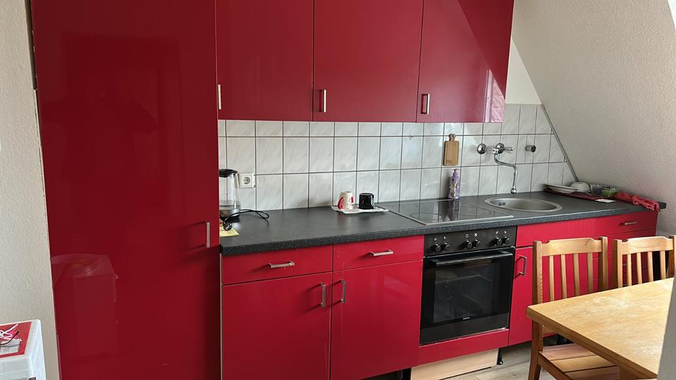 Dachgeschoßwohnung Essen Stadtbezirk V - 2.5 Zimmer, 65 m&sup2;, 649&euro; | Angebot:25563144