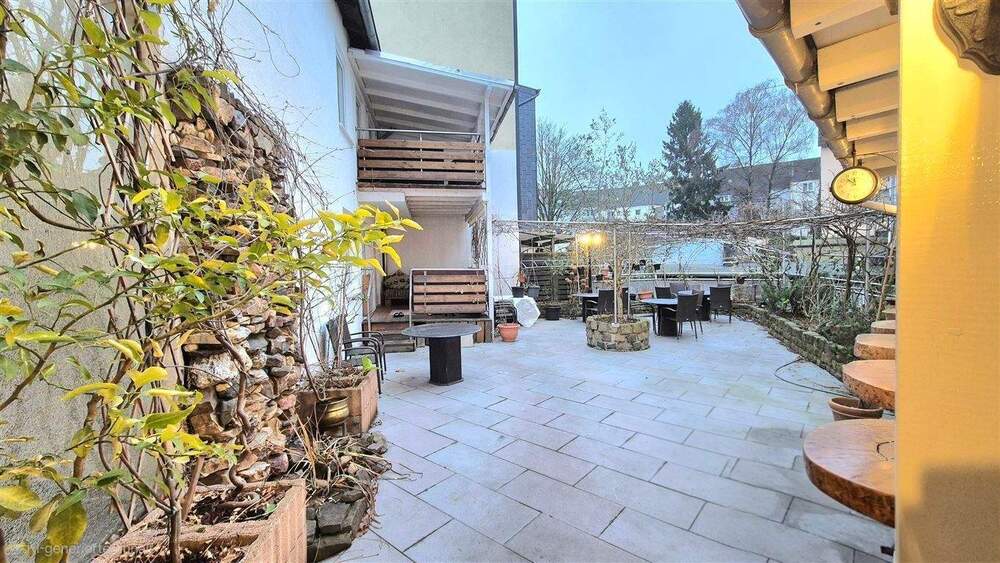 Mehrfamilienhaus, Wohnhaus Essen Frohnhausen - 4 Zimmer, 1 m&sup2;, 1.800.000&euro; | Angebot:25692827