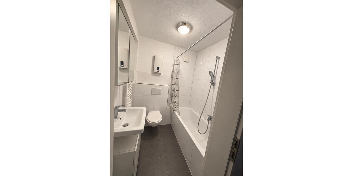 Etagenwohnung Duisburg Duisburg-Mitte - 3 Zimmer, 62 m&sup2;, 750&euro; | Angebot:27544575