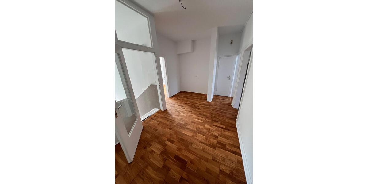 Maisonettenwohnung Schwelm - 5 Zimmer, 160 m&sup2;, 1.500&euro; | Angebot:27577139