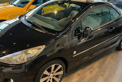 Peugeot 207 53.879 km 6.680 &euro; Essen 45219