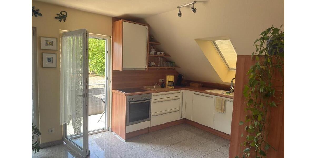 Dachgeschoßwohnung Duisburg Duisburg-Mitte - 2.5 Zimmer, 65 m&sup2;, 189.000&euro; | Angebot:27197338