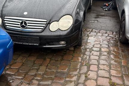 Mercedes-Benz C 180 167.815 km 3.000 &euro; Solingen 42655