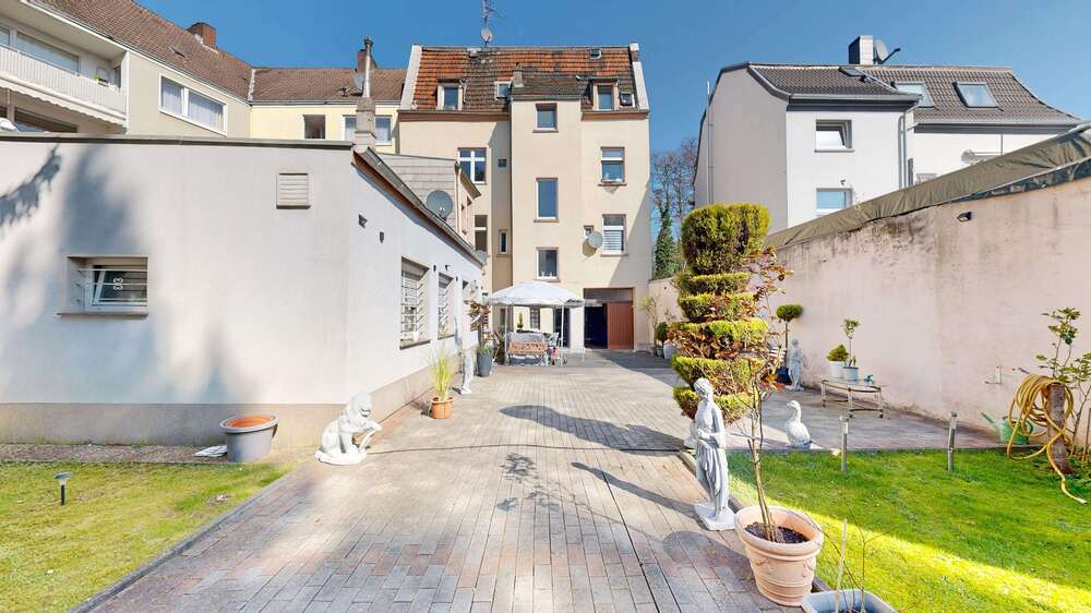 Einfamilienhaus Essen Kray - 14 Zimmer, 410 m&sup2;, 529.000&euro; | Angebot:27217455