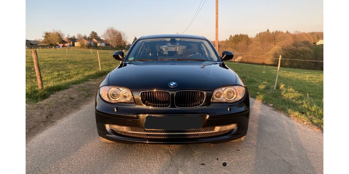BMW 118 268.000 km 3.480 &euro; Wermelskirchen 42929