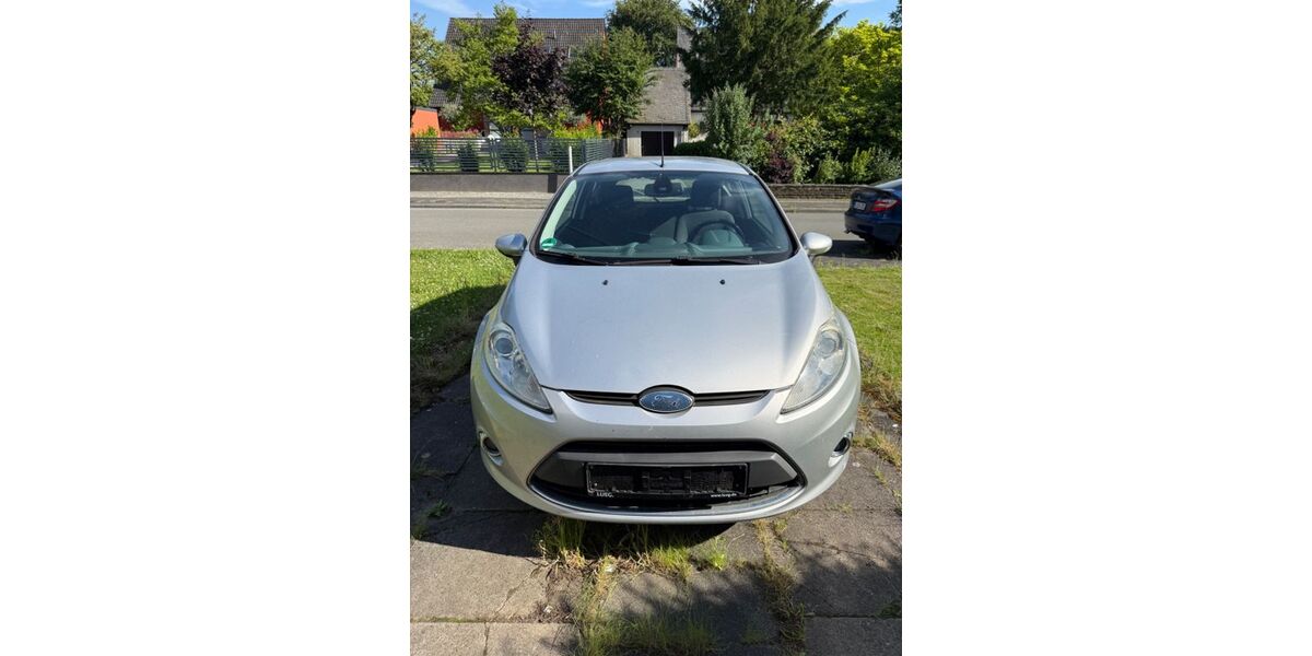 Ford Fiesta 164.800 km 2.600 &euro; Bochum 44801