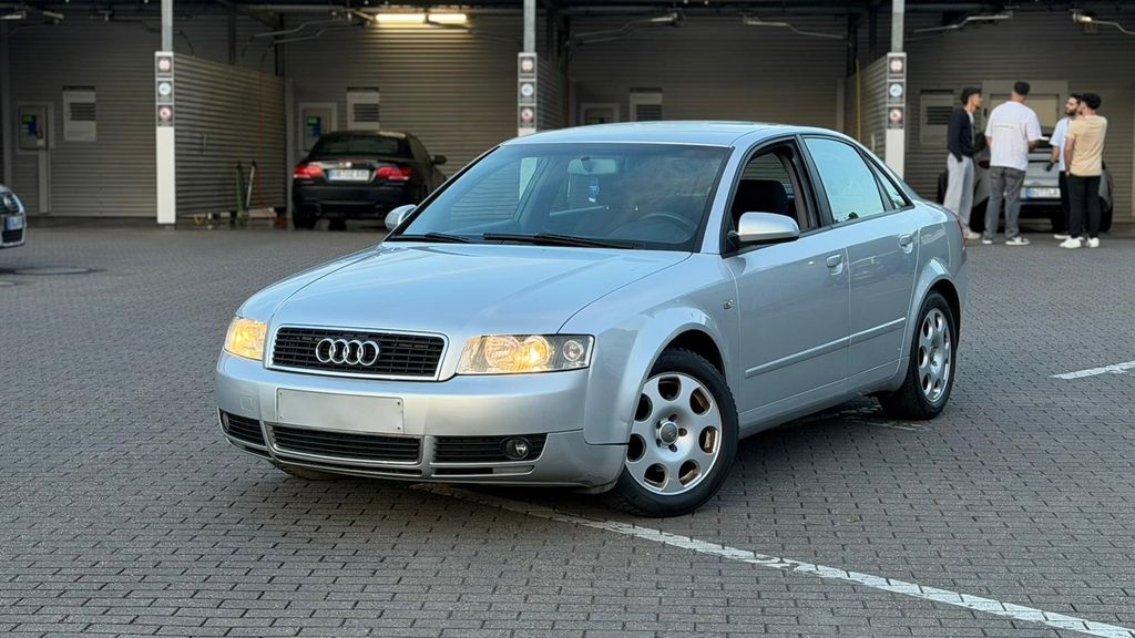 Audi A4 243.000 km 600 &euro; Oberhausen 46145