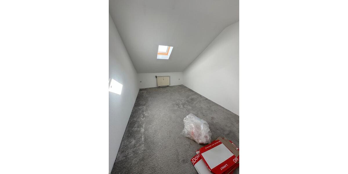 Dachgeschoßwohnung Wuppertal Unterbarmen - 3 Zimmer, 65 m&sup2;, 336&euro; | Angebot:25882174