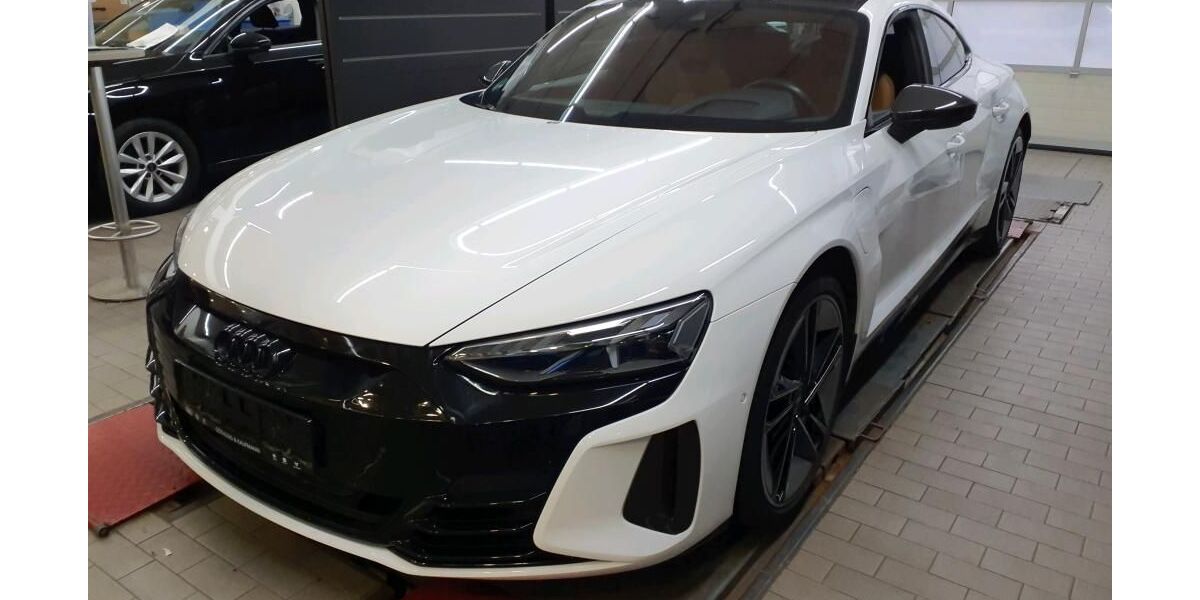 Audi RS e-tron GT 71.795 km 59.280 &euro; Hagen 58091