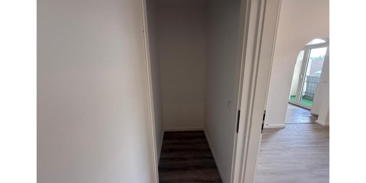 Etagenwohnung Wuppertal Gemarkung Barmen - 6 Zimmer, 132 m&sup2;, 251.000&euro; | Angebot:27514317