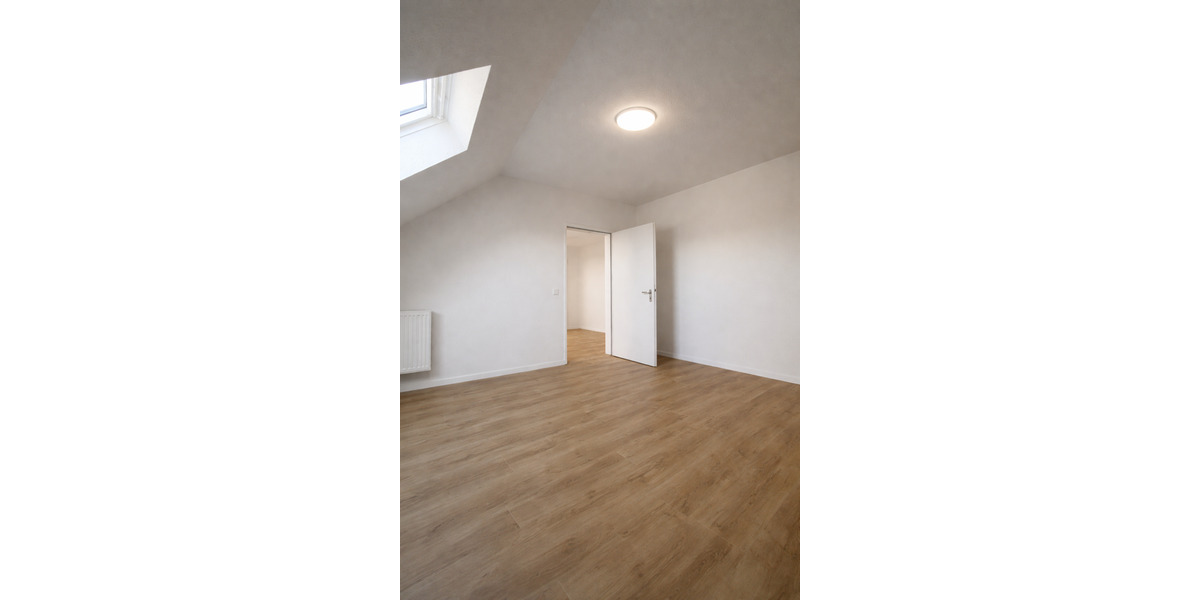 Dachgeschoßwohnung Duisburg Rheinhausen - 2 Zimmer, 54 m&sup2;, 530&euro; | Angebot:25405213