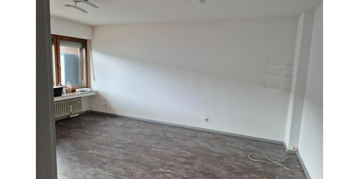 Etagenwohnung Wuppertal Barmen - 3 Zimmer, 80 m&sup2;, 670&euro; | Angebot:27572062