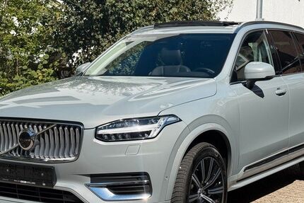 Volvo XC90 118.000 km 42.840 &euro; Düsseldorf 40468
