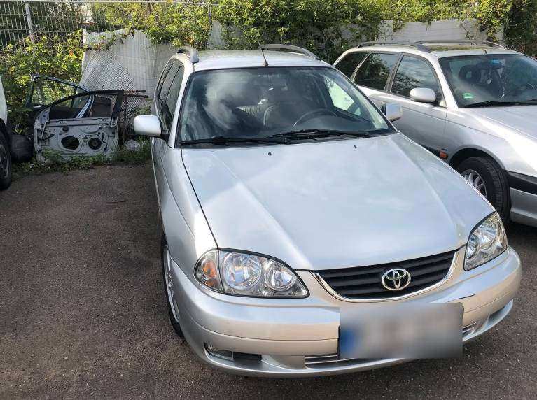 Toyota Avensis 126.000 km 4.500 &euro; Düsseldorf, Stadt 40229