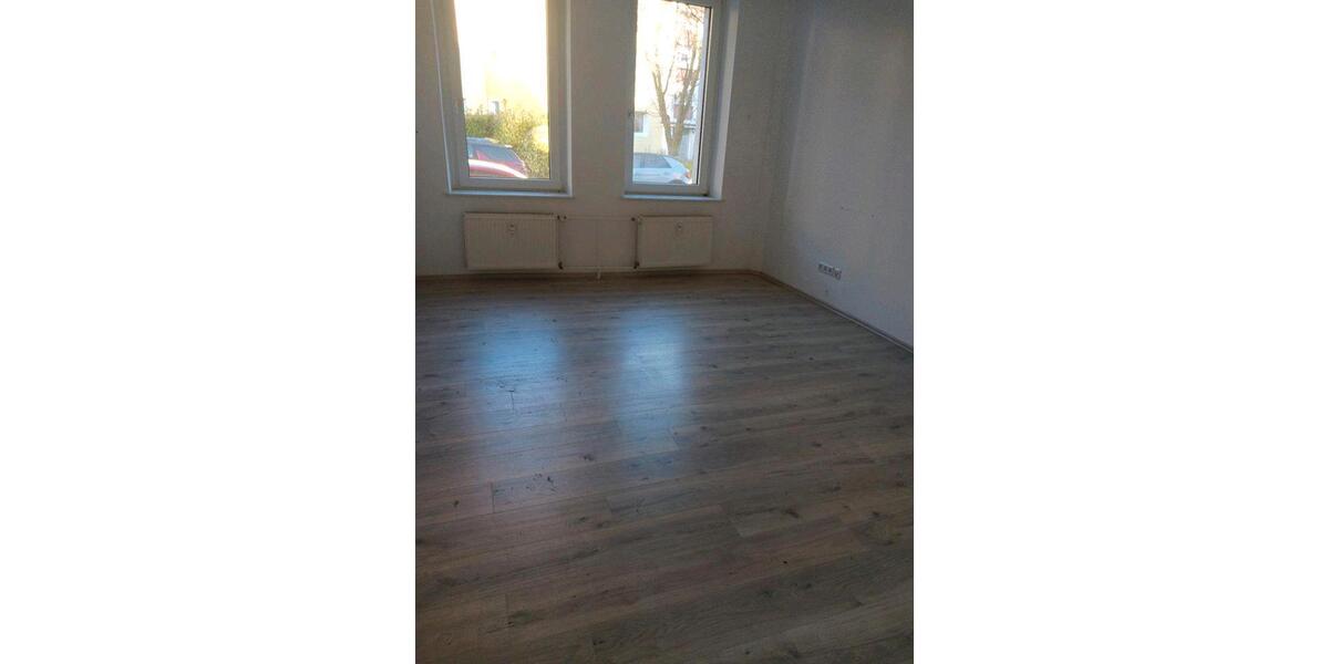 Erdgeschoßwohnung Solingen Ohligs - 4 Zimmer, 85 m&sup2;, 720&euro; | Angebot:25926355