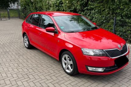 Skoda Rapid 83.582 km 7.700 &euro; Essen 45357