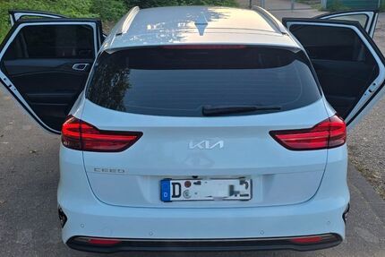 Kia ceed / Ceed 92.500 km 14.500 &euro; Düsseldorf 40593