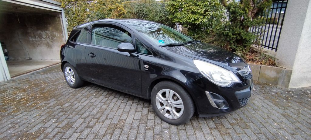Opel Corsa 142.500 km 2.900 &euro; Remscheid 42897
