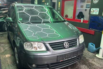 VW Touran 230.000 km 1.990 &euro; Oberhausen 46149