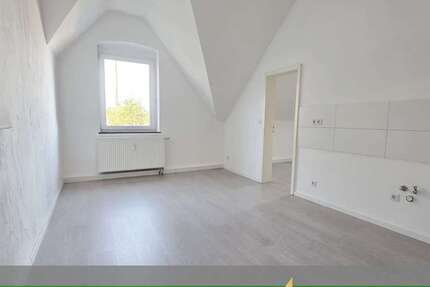 Wohnung Solingen Solingen-Mitte - 3 Zimmer, 85 m&sup2;, 663&euro; | Angebot:27524952