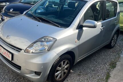 Daihatsu Sirion 145.000 km 2.100 &euro; Bochum 44795