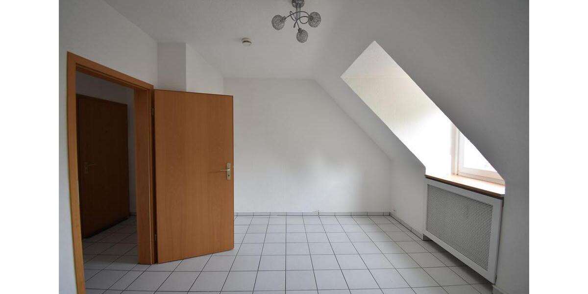 Dachgeschoßwohnung Gladbeck Brauck - 3 Zimmer, 74 m&sup2;, 600&euro; | Angebot:15432568