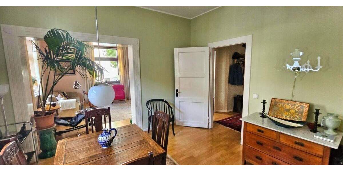 Etagenwohnung Essen Huttrop - 3 Zimmer, 87 m&sup2;, 250.000&euro; | Angebot:25687107
