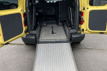 VW Caddy 293.000 km 7.990 &euro; Wuppertal 42287