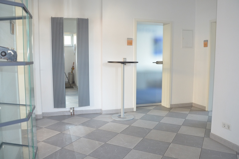 Repräsentative Büroräume in stilvoller Stadtvilla! - Gewerbeobjekt Wülfrath Nord | Angebot:24152741