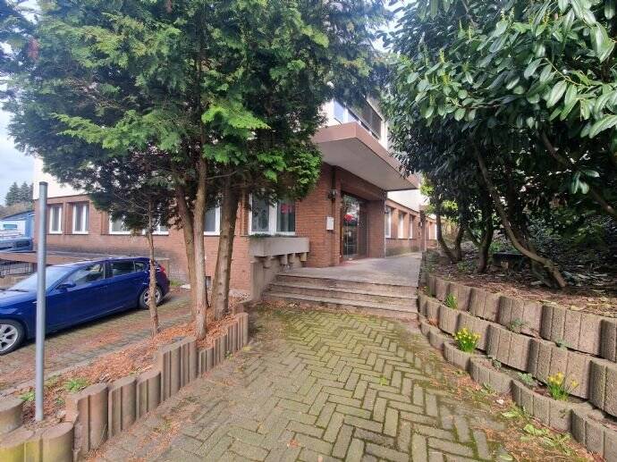 Gewerbeobjekt Velbert Mitte - 7 Zimmer, 210 m&sup2;, 1.600&euro; | Angebot:25774765