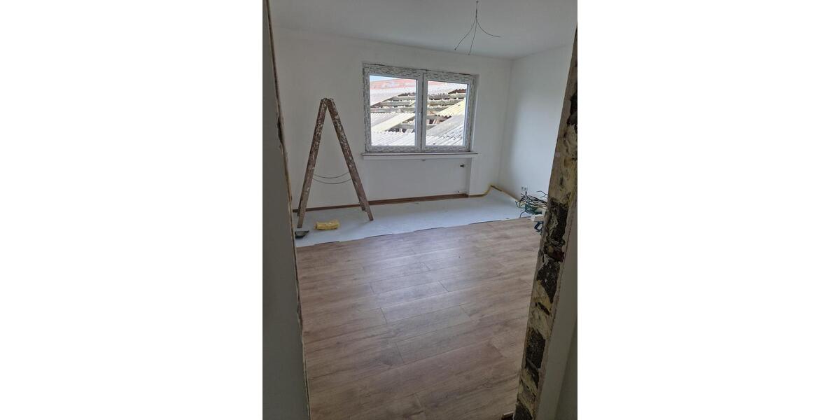 Etagenwohnung Solingen Wald - 1 Zimmer, 50 m&sup2;, 900&euro; | Angebot:25551548