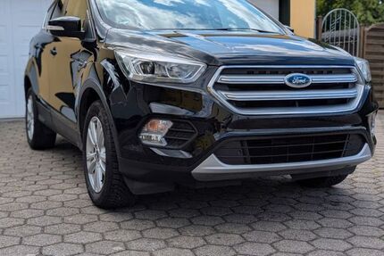 Ford Kuga 75.000 km 10.990 &euro; Bochum 44795