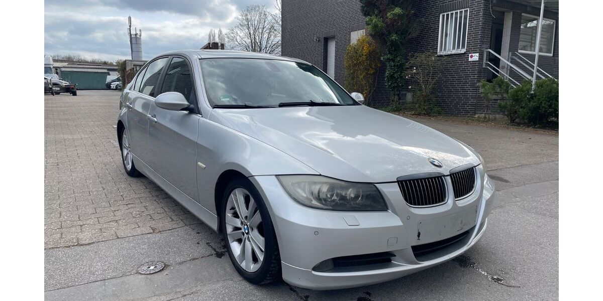BMW 325 206.000 km 4.500 &euro; Gelsenkirchen 45884