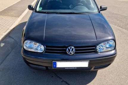 VW Golf 137.000 km 2.990 &euro; Remscheid 42899