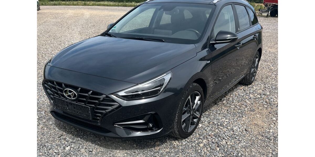 Hyundai i30 75.000 km 16.950 &euro; Hagen 58093