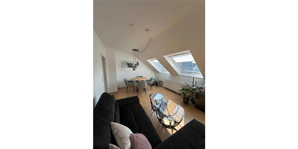 Dachgeschoßwohnung Wermelskirchen - 3 Zimmer, 56 m&sup2;, 550&euro; | Angebot:25982689