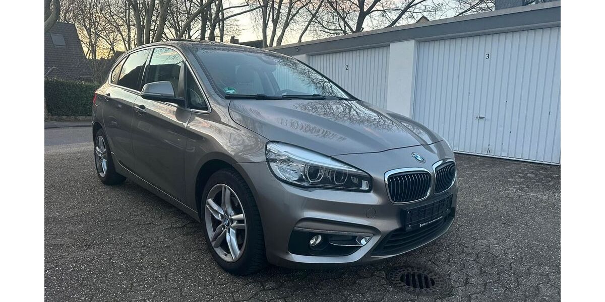 BMW 218 Active Tourer 174.235 km 11.000 &euro; Oberhausen 46047
