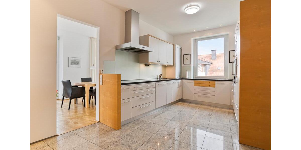 Einfamilienhaus Bochum Bochum-Mitte - 3 Zimmer, 220 m&sup2;, 2.200&euro; | Angebot:25655186