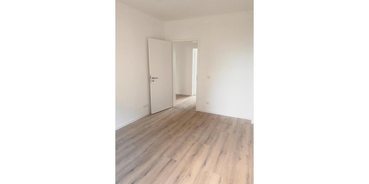 Dachgeschoßwohnung Mülheim an der Ruhr Rechtsruhr-Nord - 2 Zimmer, 55 m&sup2;, 860&euro; | Angebot:25793386